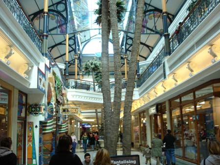 canal wlak mall